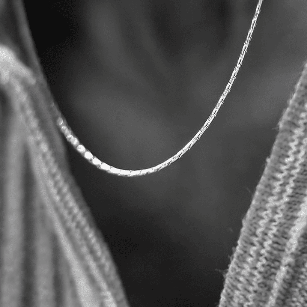 WIRE CHAIN NECKLACE