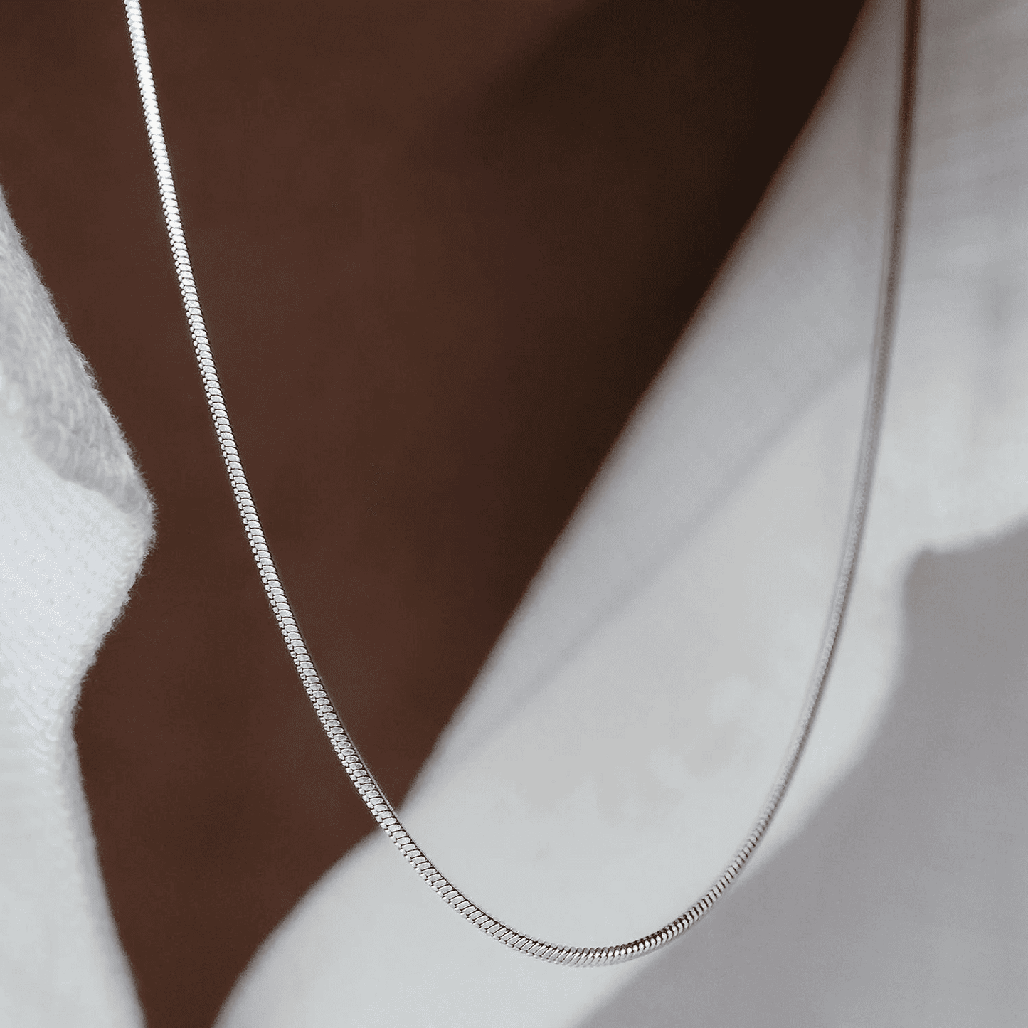 SQUARE CHAIN NECKLACE